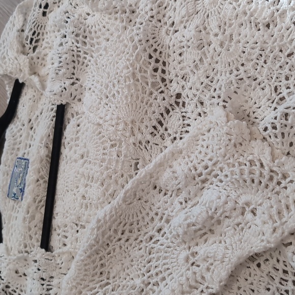 April Cornell Crochet Hooded Top - Picture 6 of 6